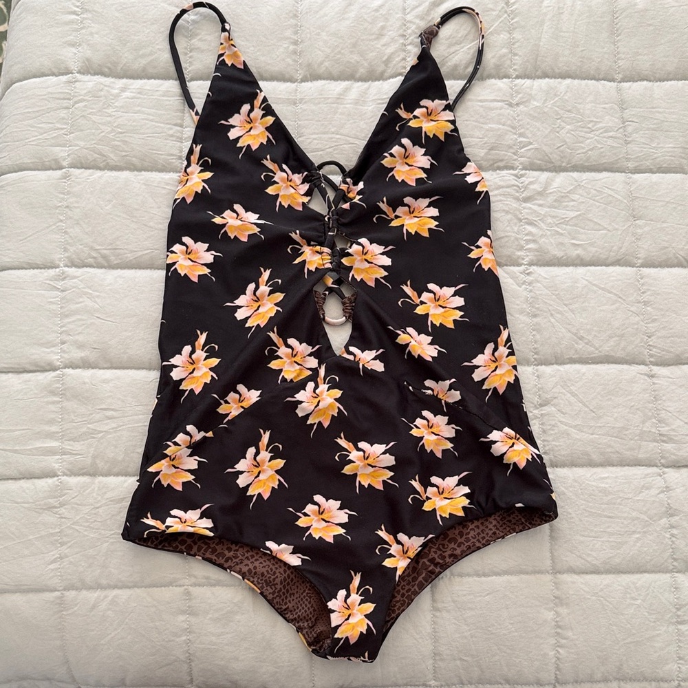 Acacia Kokomo Black Vintage